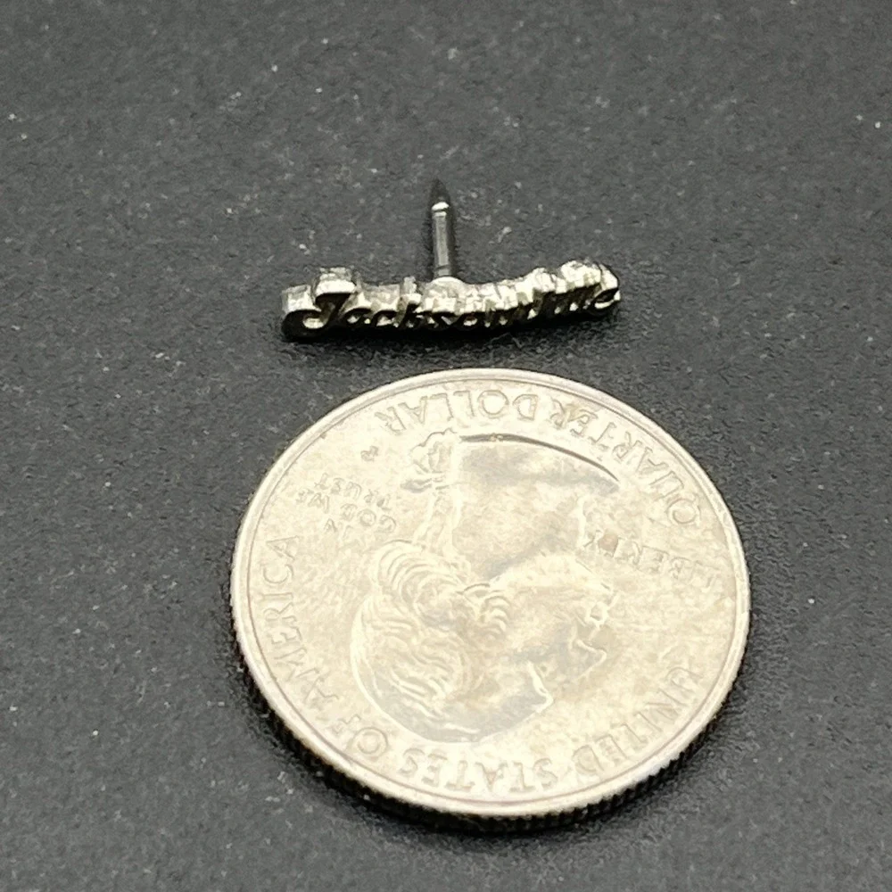 Jacksonville Florida Silver Tone Lapel Hat Pin‎